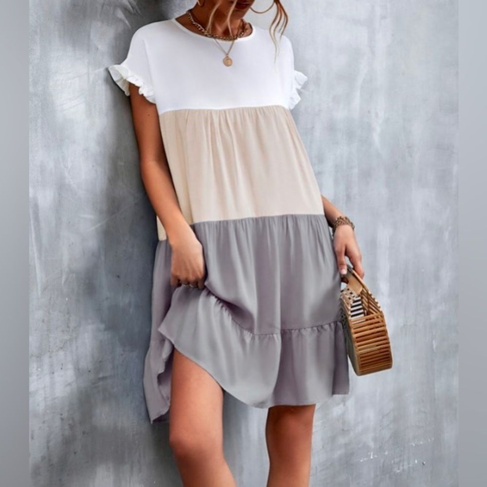 Color Block Ruffle Accent Tiered Dress Women’s Size XXL Khaki & White NEW